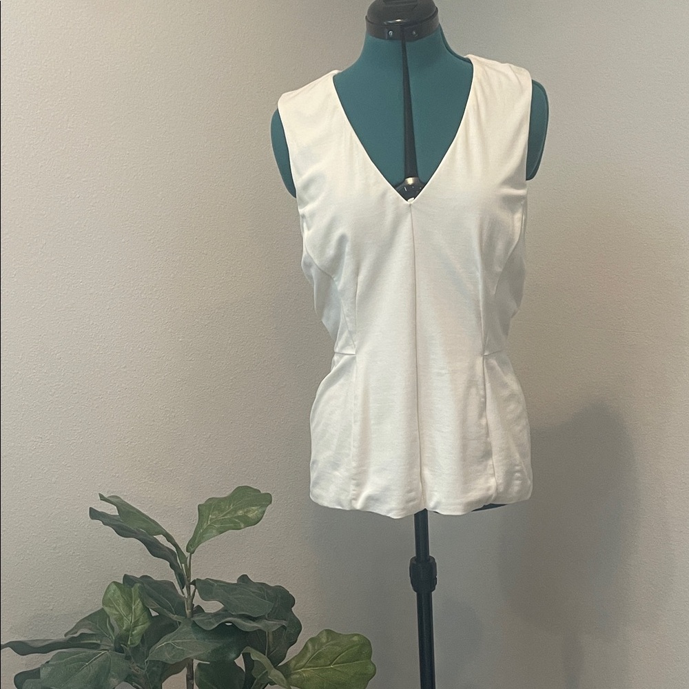 White House Black Market White V-Neck Sleeveless Shell